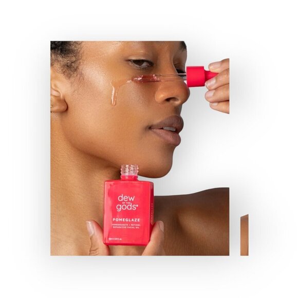 Antioxidant-Rich Pomeglaze 30mL Facial Oil by Dew of the Gods - Picture 8 of 11